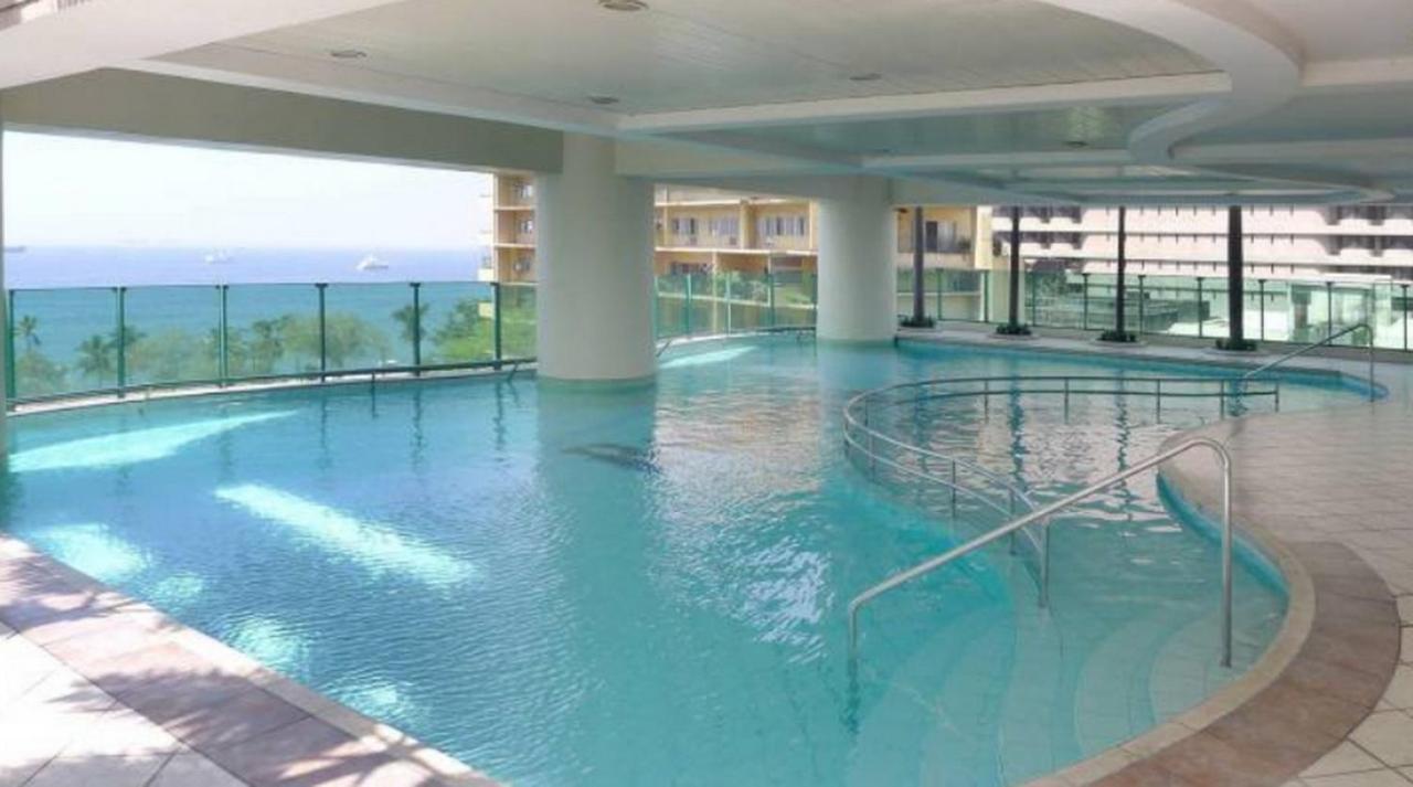 Baywatch Tower Hotel Manila Exterior photo